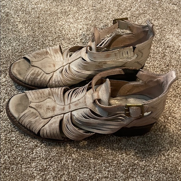 Freebird by Steven Arrow Heeled Sandal size 9 - Picture 12 of 13